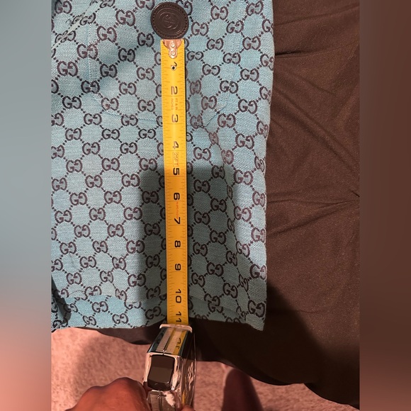 Authentic Gucci Blue Men's Shorts - Picture 10 of 11